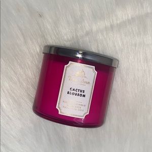 Bath and Body Works Candle 🛁